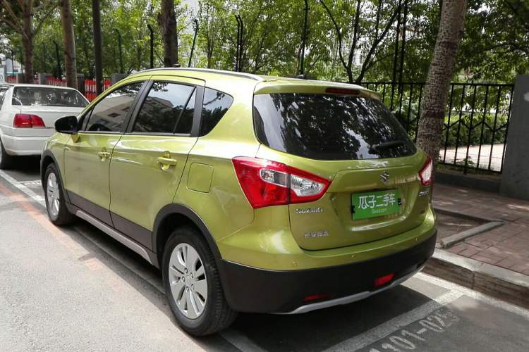 Used Suzuki S-Cross 2014 1.6L Manual Two-Wheel Drive Elite Model Left Side