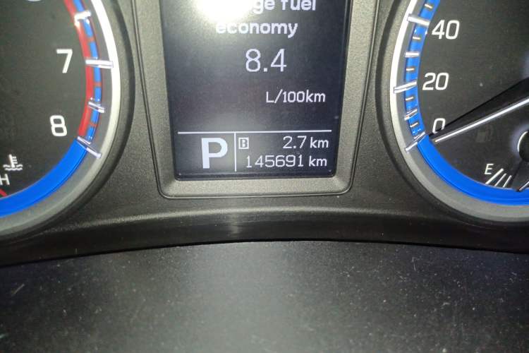 Used Suzuki S-Cross 2014 1.6L CVT Four-Wheel Drive Luxury Version Odometer Close Up