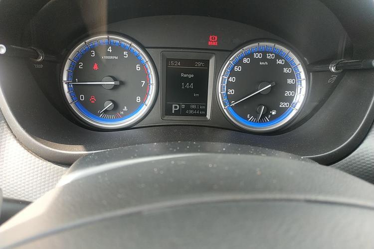 Used Suzuki S-Cross 2014 1.6L CVT Two-Wheel Drive Elite Version Odometer Close Up