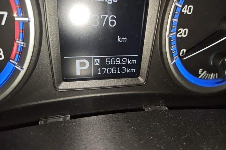 Used Suzuki S-Cross 2014 1.6L CVT Four-Wheel Drive Luxury Version Odometer Close Up