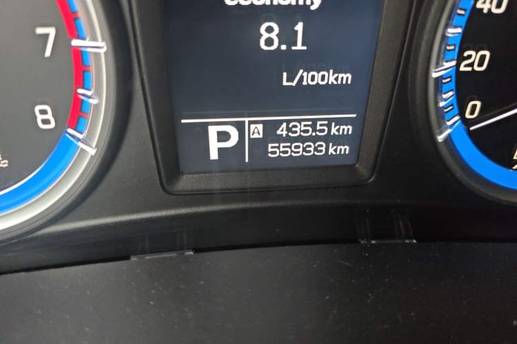 Used Suzuki S-Cross 2014 1.6L CVT Four-Wheel Drive Luxury Version Odometer Close Up