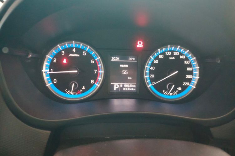 Used Suzuki S-Cross 2014 1.6L CVT Two-Wheel Drive Entry Model Odometer Close Up