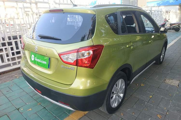 Used Suzuki S-Cross 2014 1.6L Manual Two-Wheel Drive Elite Model Rear Right 45 Deg