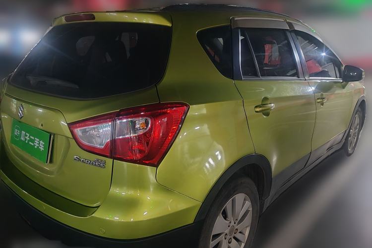 Used Suzuki S-Cross 2014 1.6L CVT Two-Wheel Drive Entry Model Rear Right 45 Deg