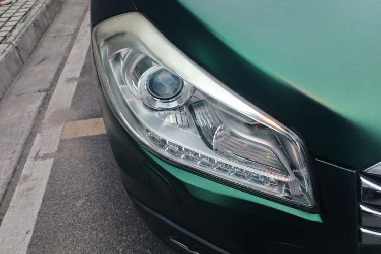 Used Suzuki S-Cross 2014 1.6L CVT Two-Wheel Drive Elite Version Right Front Headlight