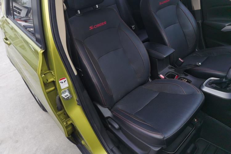 Used Suzuki S-Cross 2014 1.6L CVT Two-Wheel Drive Elite Version Right Front Seat