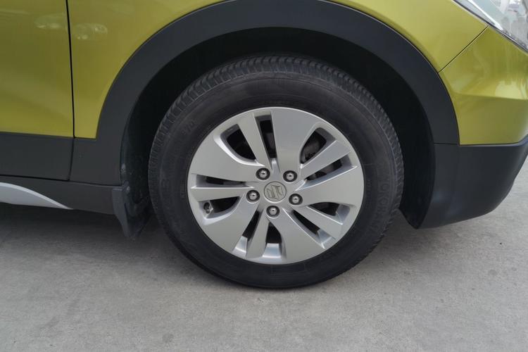 Used Suzuki S-Cross 2014 1.6L CVT Two-Wheel Drive Elite Version Right Front Wheel Hub