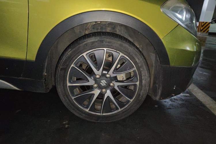 Used Suzuki S-Cross 2014 1.6L CVT Four-Wheel Drive Luxury Version Right Front Wheel Hub