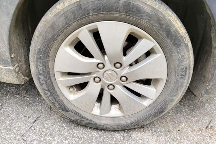 Used Suzuki S-Cross 2014 1.6L CVT Two-Wheel Drive Elite Version Right Front Wheel Hub