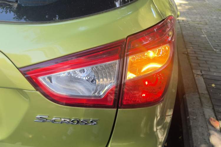 Used Suzuki S-Cross 2014 1.6L CVT Two-Wheel Drive Elite Version Right Rear Taillight