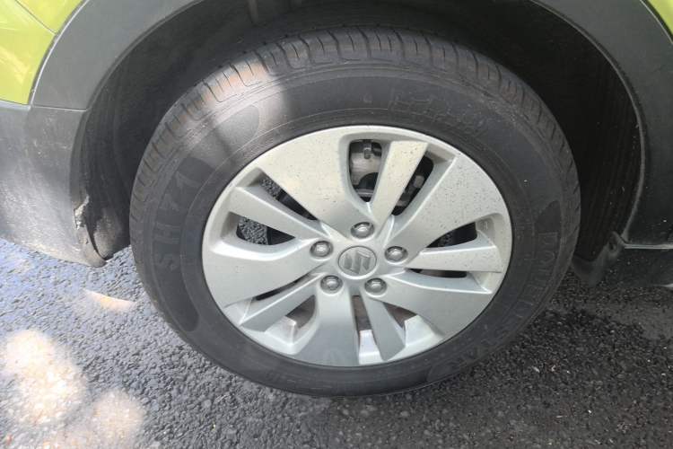 Used Suzuki S-Cross 2014 1.6L CVT Two-Wheel Drive Elite Version Right Rear Wheel Hub