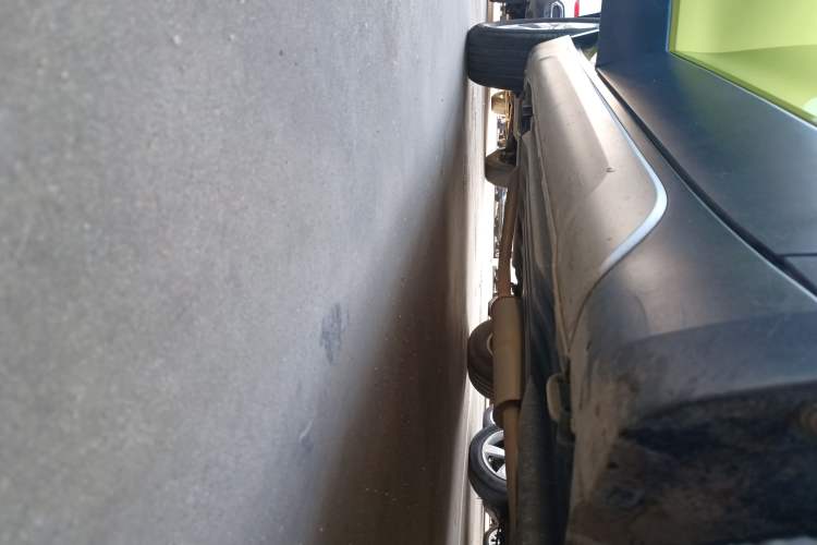 Used Suzuki S-Cross 2014 1.6L CVT Two-Wheel Drive Elite Version Right Side Sill