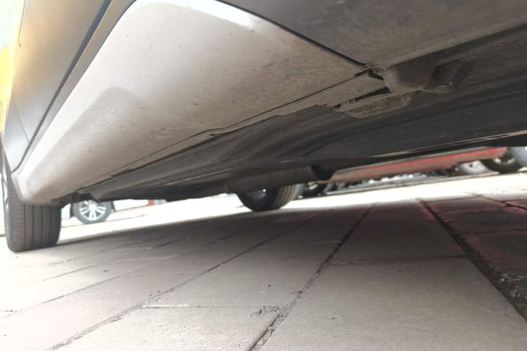 Used Suzuki S-Cross 2014 1.6L CVT Four-Wheel Drive Luxury Version Right Side Sill