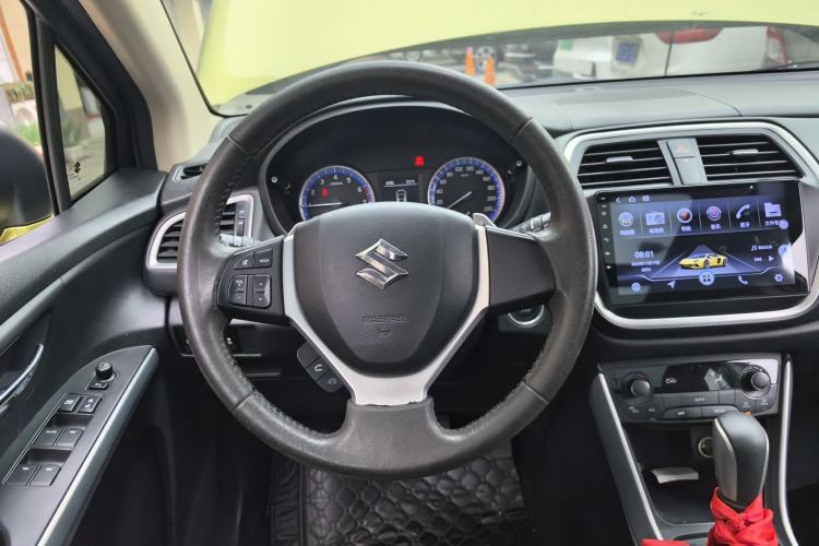 Used Suzuki S-Cross 2014 1.6L CVT Two-Wheel Drive Elite Version Steering Wheel