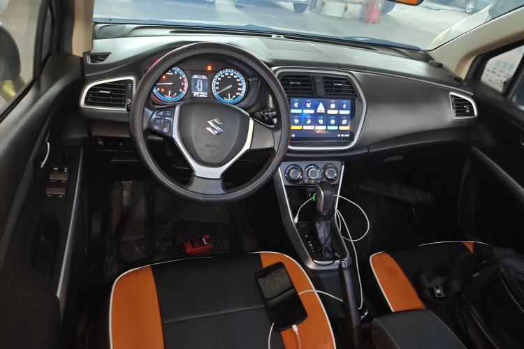 Used Suzuki S-Cross 2014 1.6L CVT Two-Wheel Drive Entry Model Steering Wheel