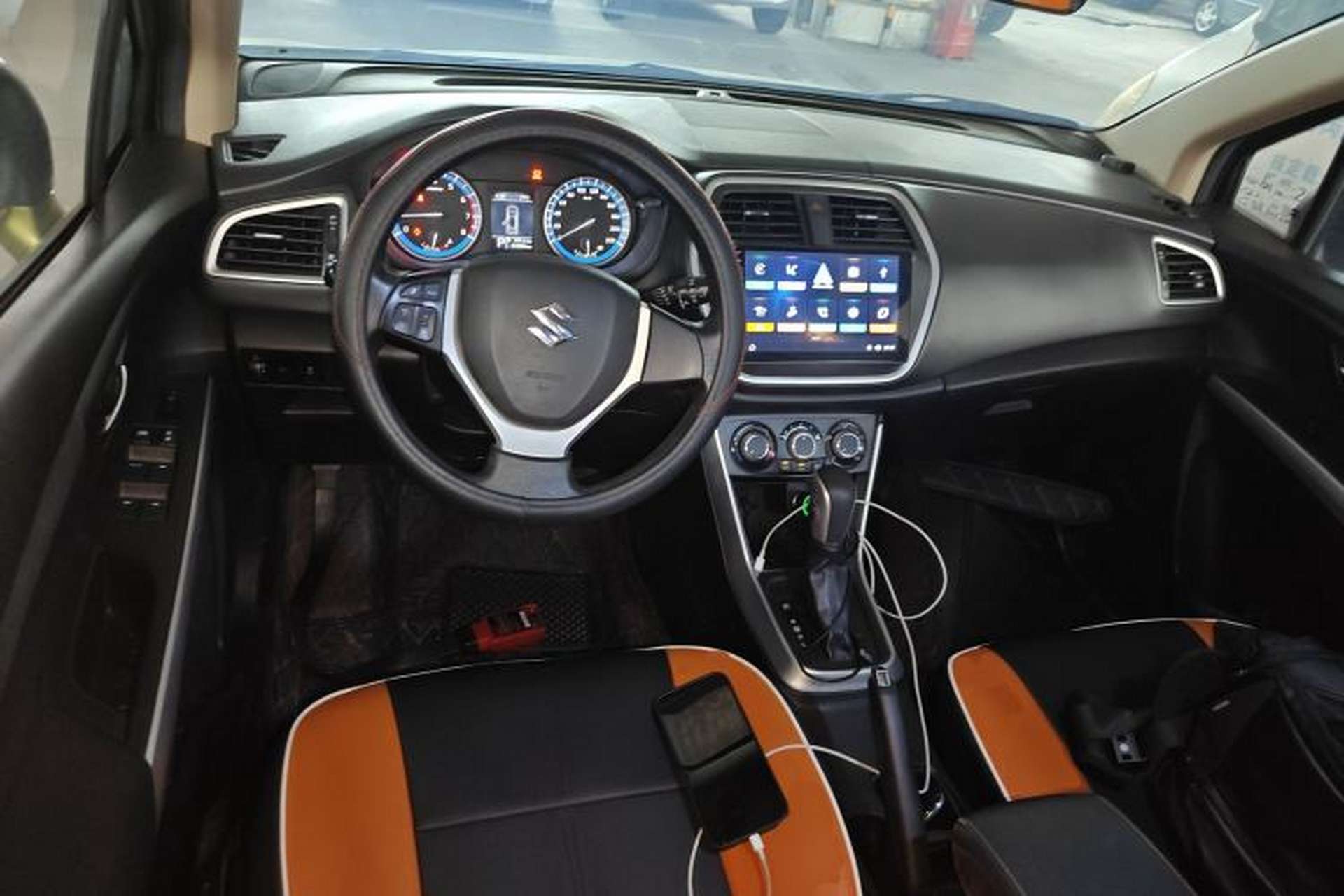 Used Suzuki S-Cross 2014 1.6L CVT Two-Wheel Drive Entry Model Steering Wheel