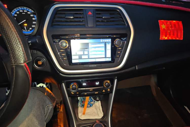 Used Suzuki S-Cross 2014 1.6L Manual Two-Wheel Drive Elite Model Audio And AC Panel