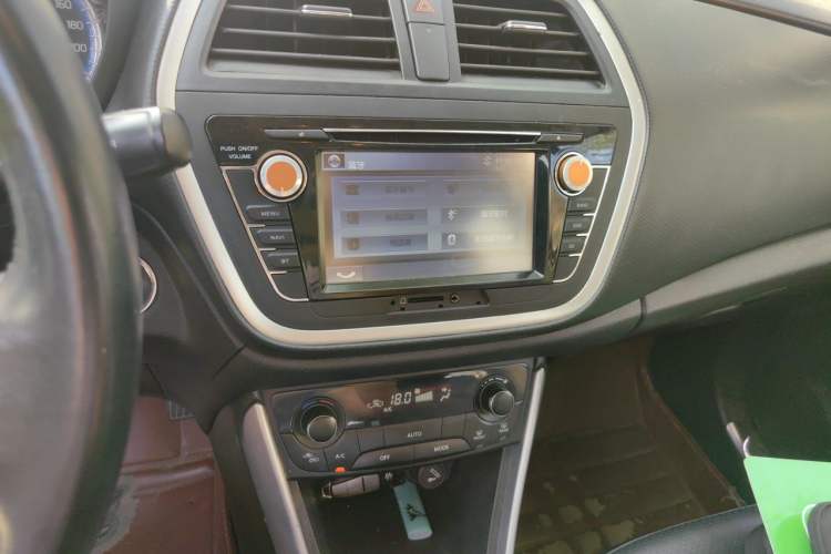 Used Suzuki S-Cross 2014 1.6L Manual Two-Wheel Drive Elite Model Audio And AC Panel