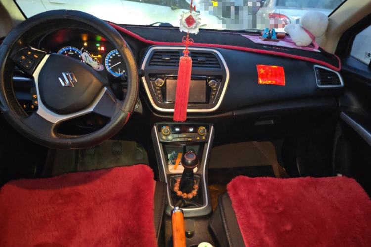 Used Suzuki S-Cross 2014 1.6L Manual Two-Wheel Drive Elite Model Center Console