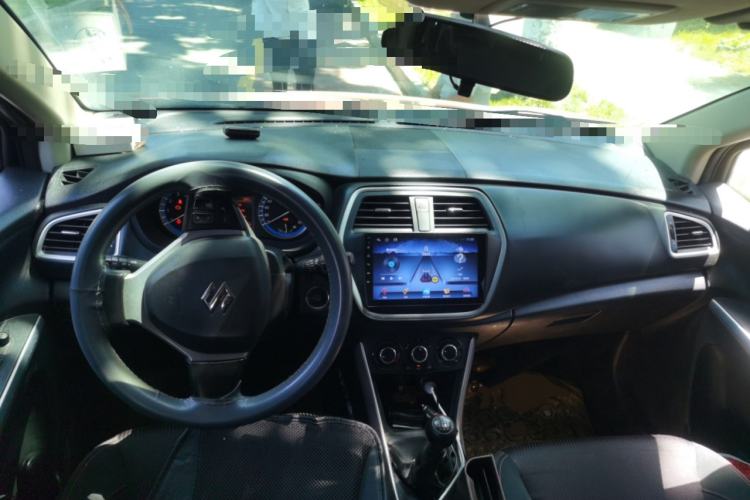 Used Suzuki S-Cross 2014 1.6L Manual Two-Wheel Drive Entry Model Center Console