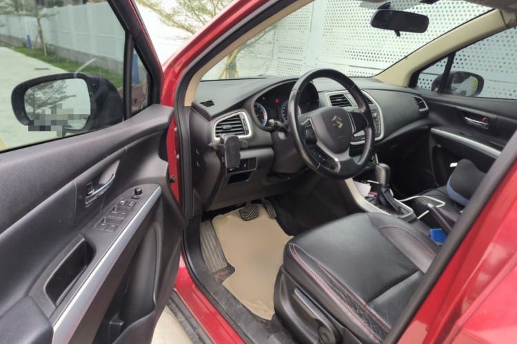 Used Suzuki S-Cross 2014 1.6L CVT Two-Wheel Drive Elite Version Driver Seat