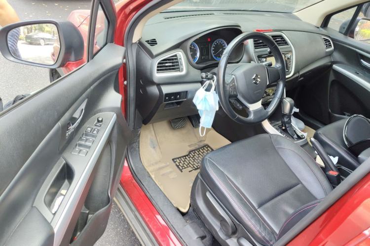 Used Suzuki S-Cross 2014 1.6L CVT Two-Wheel Drive Elite Version Driver Seat