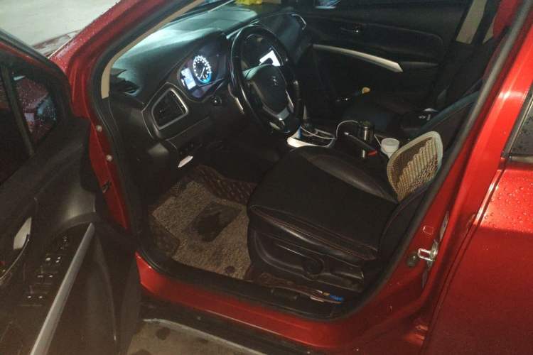 Used Suzuki S-Cross 2014 1.6L CVT Two-Wheel Drive Elite Version Driver Seat
