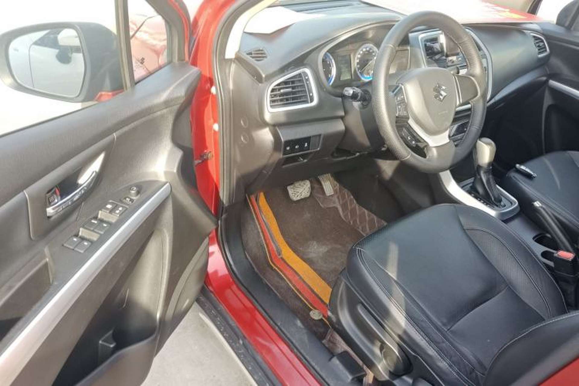 Used Suzuki S-Cross 2014 1.6L CVT Two-Wheel Drive Elite Version Driver Seat