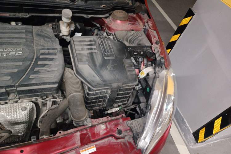 Used Suzuki S-Cross 2014 1.6L CVT Two-Wheel Drive Elite Version Engine Bay Left
