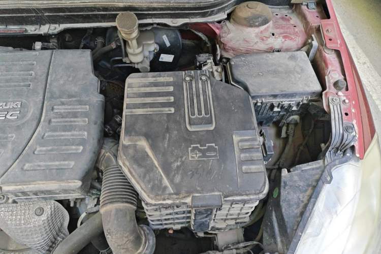 Used Suzuki S-Cross 2014 1.6L CVT Two-Wheel Drive Entry Model Engine Bay Left
