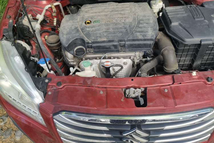 Used Suzuki S-Cross 2014 1.6L CVT Four-Wheel Drive Luxury Version Engine Bay Right