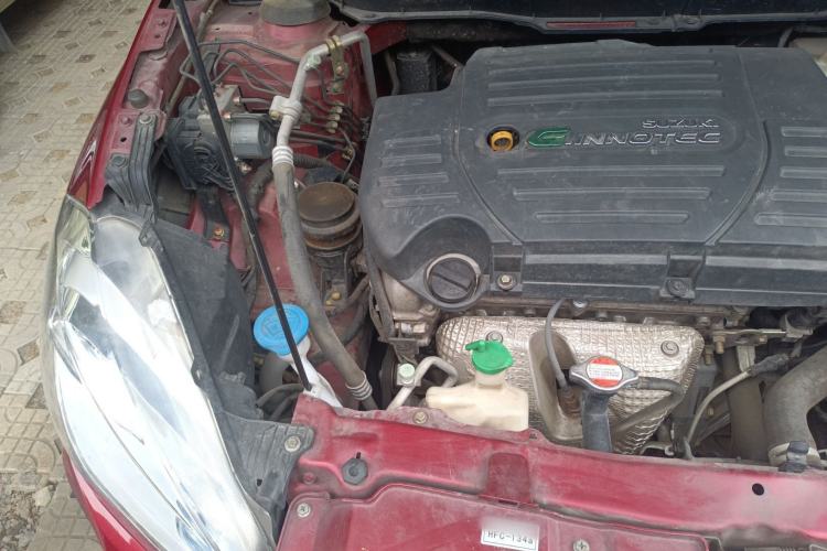 Used Suzuki S-Cross 2014 1.6L Manual Two-Wheel Drive Entry Model Engine Bay Right