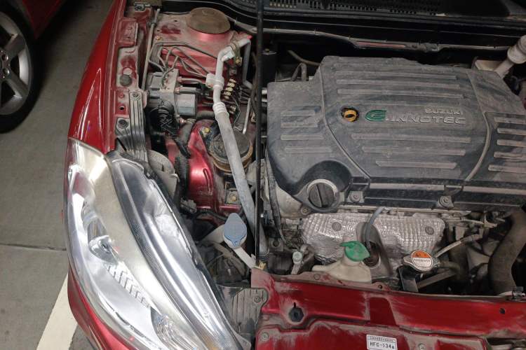 Used Suzuki S-Cross 2014 1.6L CVT Two-Wheel Drive Elite Version Engine Bay Right