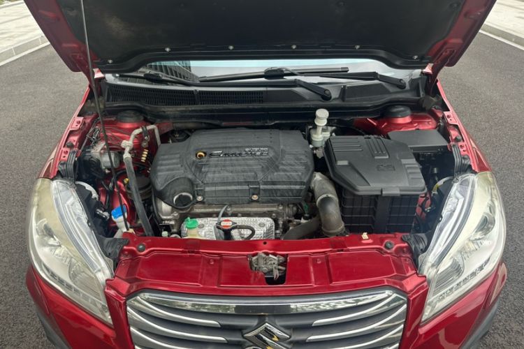 Used Suzuki S-Cross 2014 1.6L CVT Two-Wheel Drive Elite Version Engine Bay