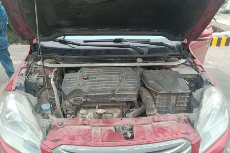 Used Suzuki S-Cross 2014 1.6L Manual Two-Wheel Drive Entry Model Engine Bay