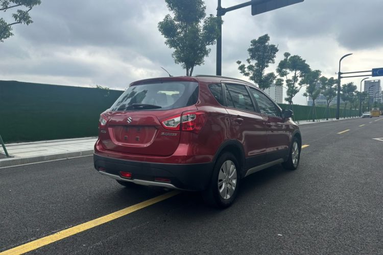 Used Suzuki S-Cross 2014 1.6L CVT Two-Wheel Drive Elite Version Exterior 2