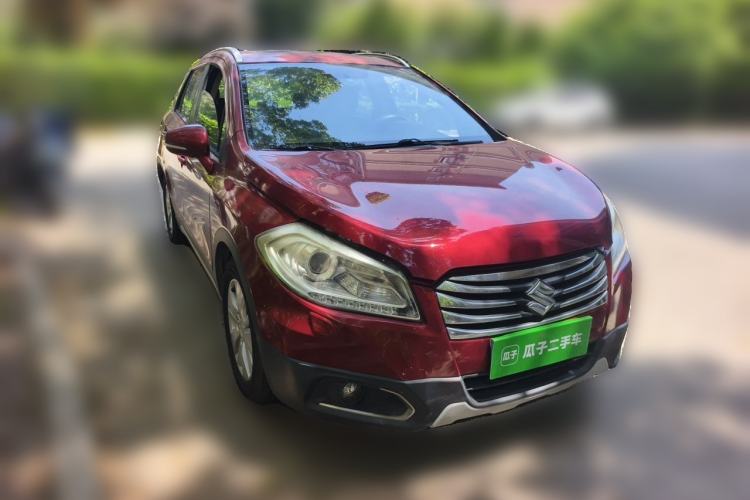 Used Suzuki S-Cross 2014 1.6L CVT Two-Wheel Drive Elite Version Front Right 45 Deg
