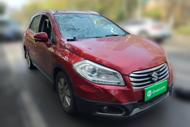 Used Suzuki S-Cross 2014 1.6L CVT Two-Wheel Drive Elite Version Front Right 45 Deg