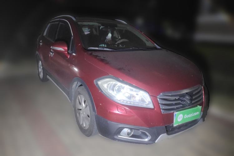 Used Suzuki S-Cross 2014 1.6L CVT Two-Wheel Drive Elite Version Front Right 45 Deg