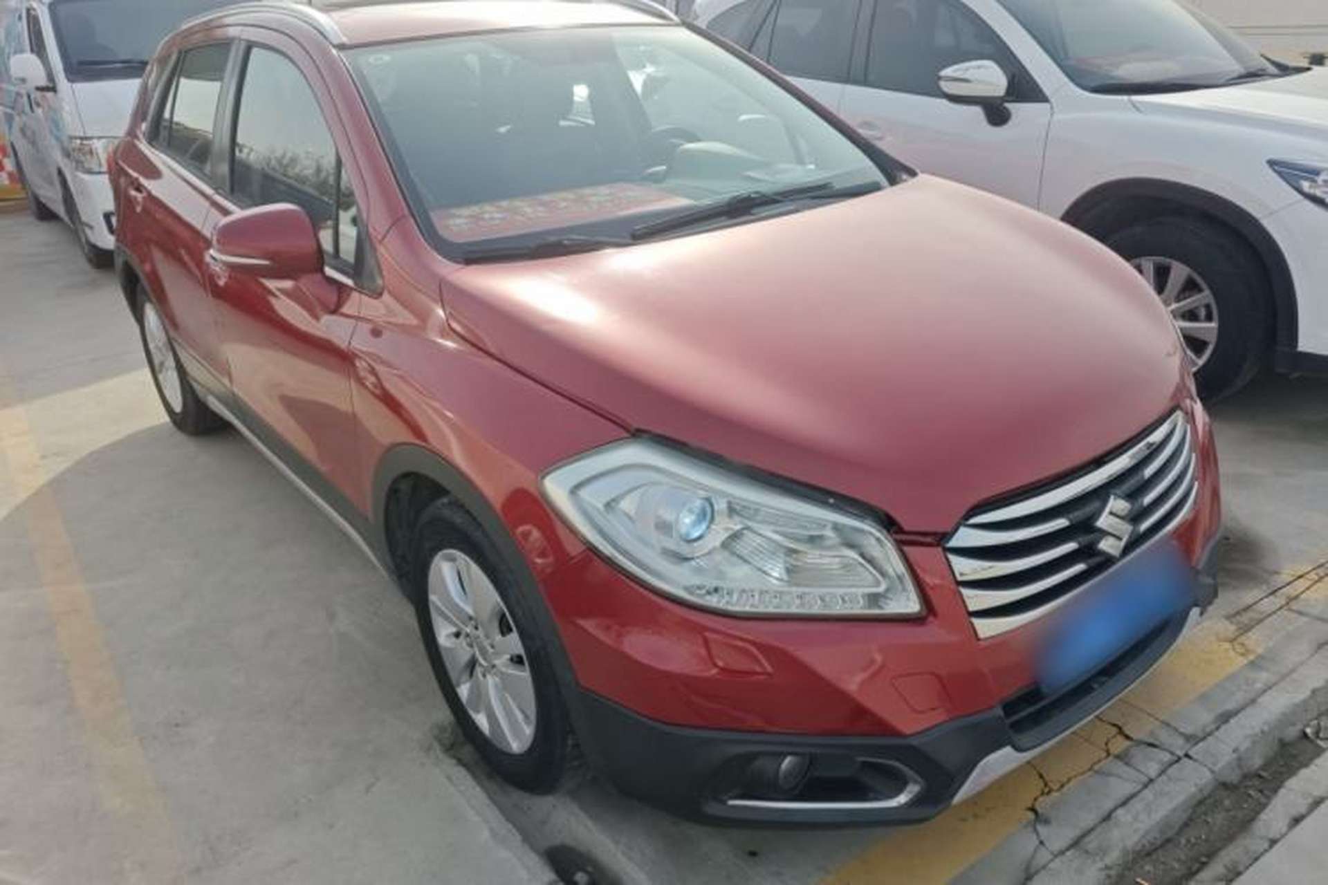Used Suzuki S-Cross 2014 1.6L CVT Two-Wheel Drive Elite Version Front Right 45 Deg