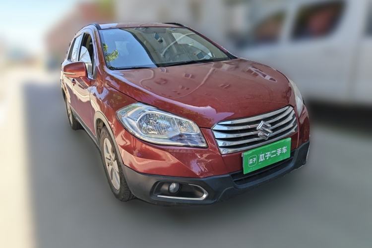 Used Suzuki S-Cross 2014 1.6L CVT Two-Wheel Drive Entry Model Front Right 45 Deg