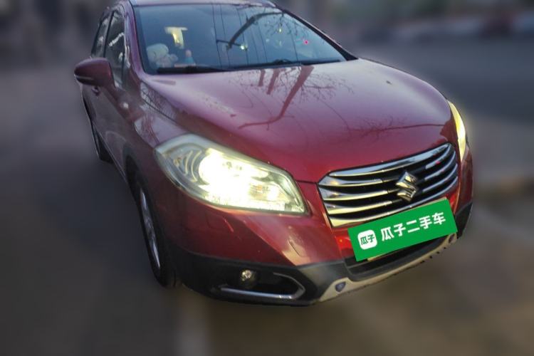 Used Suzuki S-Cross 2014 1.6L Manual Two-Wheel Drive Elite Model Front Right 45 Deg