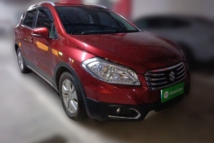 Used Suzuki S-Cross 2014 1.6L CVT Two-Wheel Drive Elite Version Front Right 45 Deg