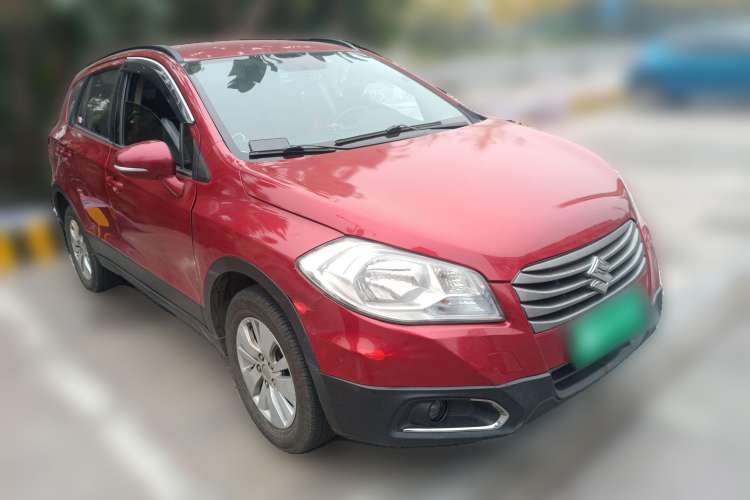 Used Suzuki S-Cross 2014 1.6L Manual Two-Wheel Drive Entry Model Front Right 45 Deg
