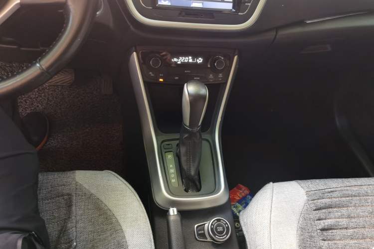 Used Suzuki S-Cross 2014 1.6L CVT Four-Wheel Drive Luxury Version Gear Lever