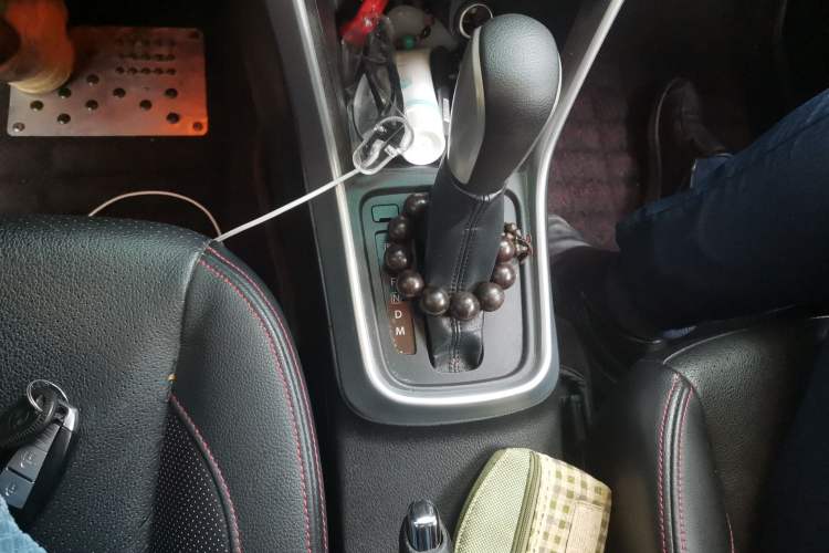 Used Suzuki S-Cross 2014 1.6L CVT Two-Wheel Drive Elite Version Gear Lever