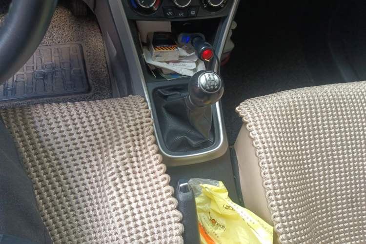 Used Suzuki S-Cross 2014 1.6L Manual Two-Wheel Drive Entry Model Gear Lever