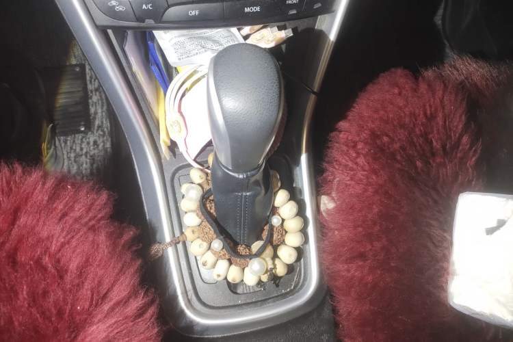 Used Suzuki S-Cross 2014 1.6L CVT Two-Wheel Drive Elite Version Gear Lever