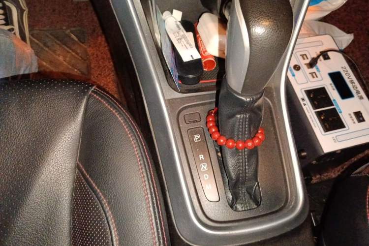 Used Suzuki S-Cross 2014 1.6L CVT Two-Wheel Drive Elite Version Gear Lever