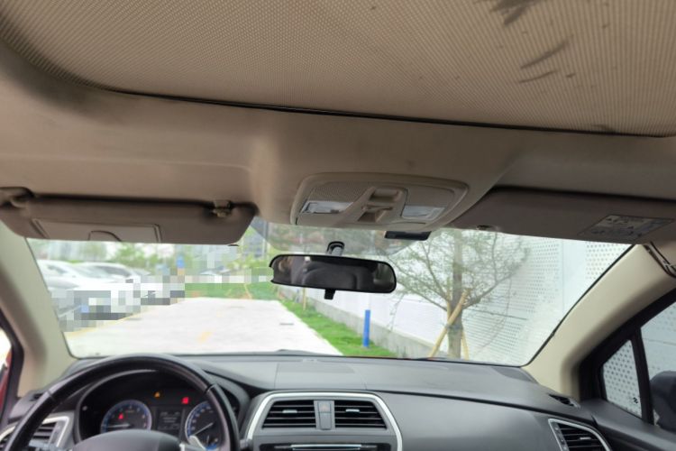 Used Suzuki S-Cross 2014 1.6L CVT Two-Wheel Drive Elite Version Headliner